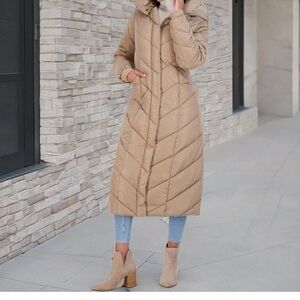 Firm on the price /Steve Madden Long Tan Quilted Coat puffer coat